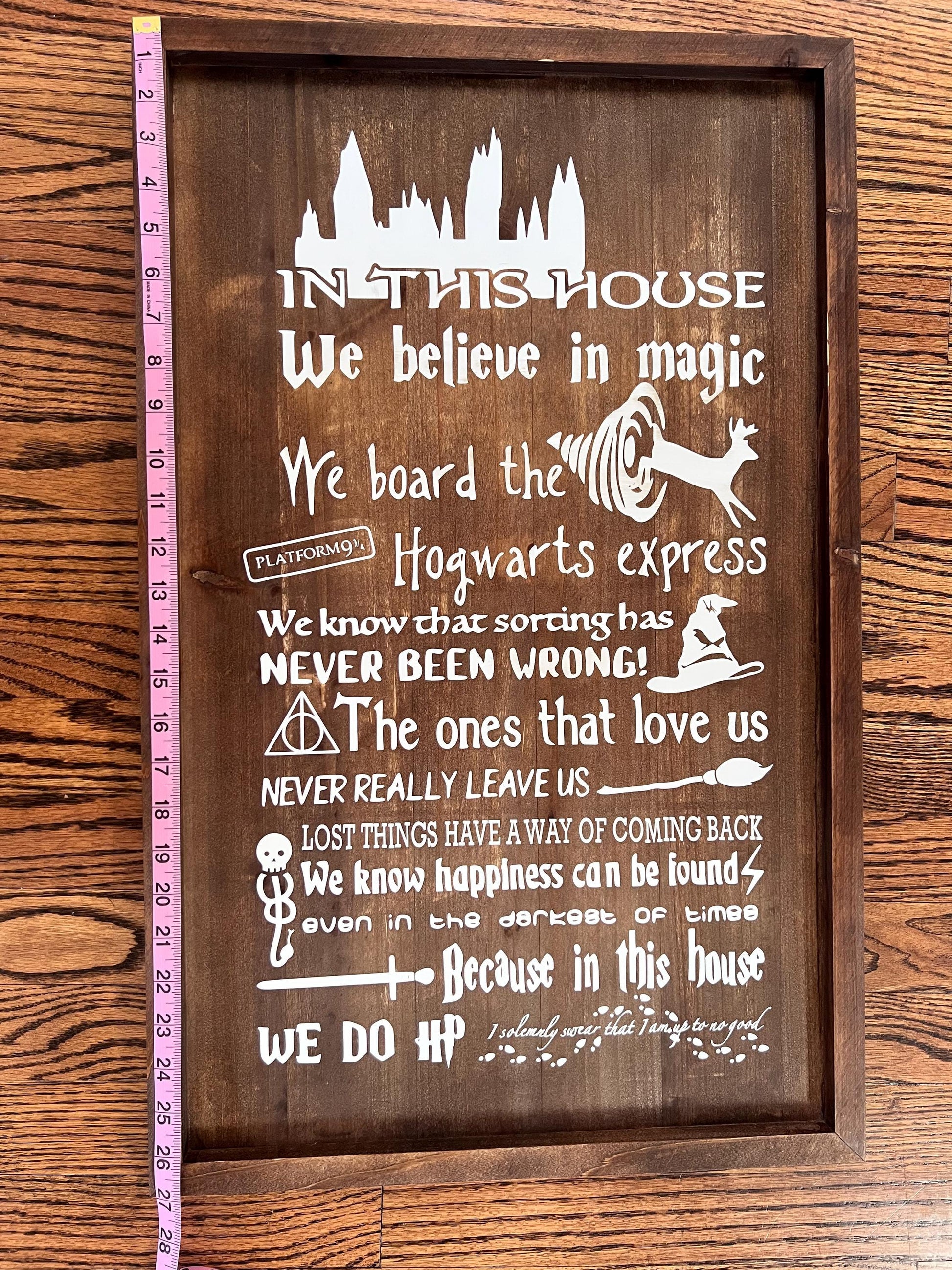 In this house - Wizard Edition, Door sign, Porch Sign, Hogwarts, Deathly Hallows