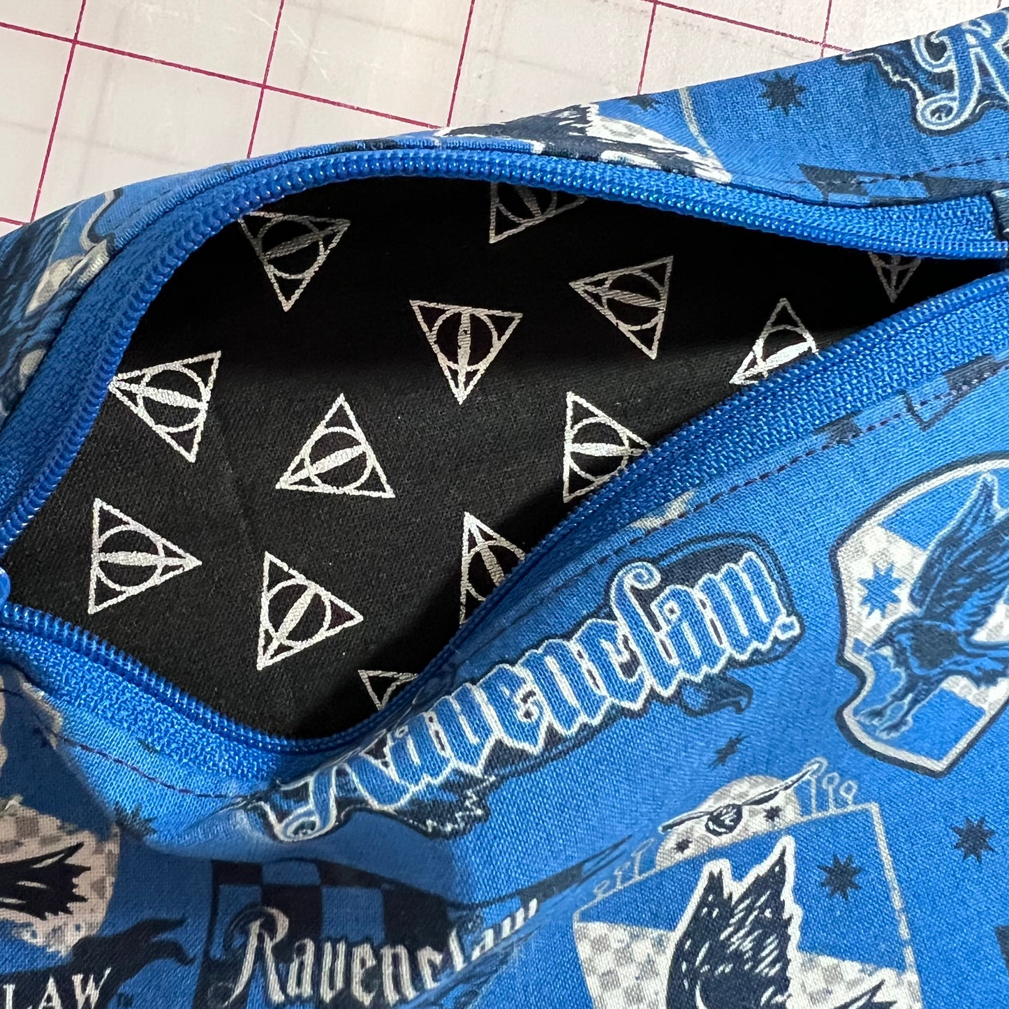 Hogwarts Zipper Pouch